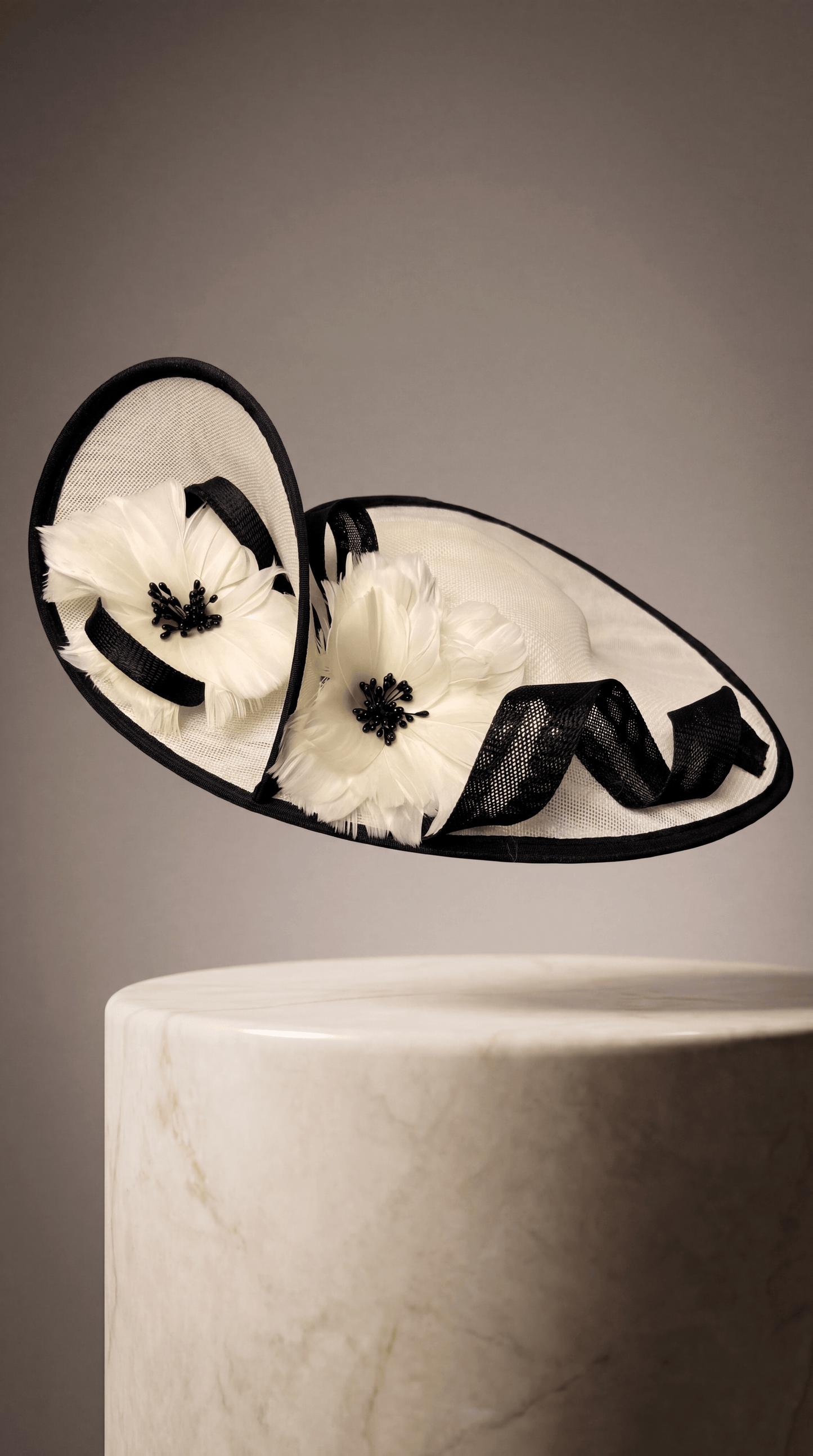 THE ÉLOISE HAT